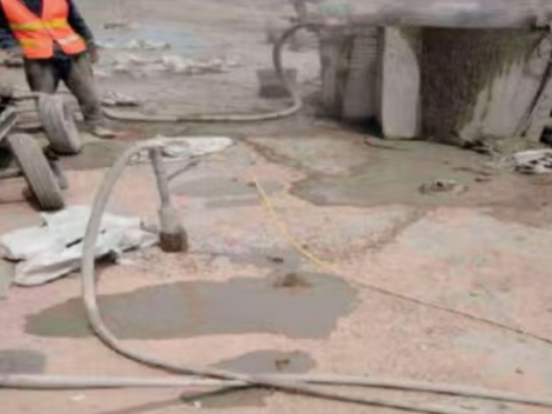 澧县水泥混凝土路面板底注浆技术 路面脱空注浆整治方案